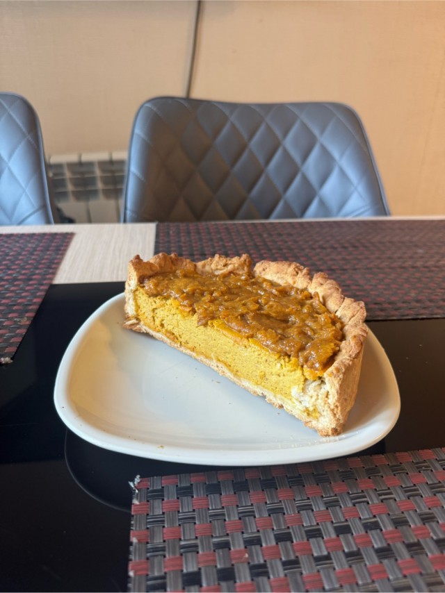 С праздником!