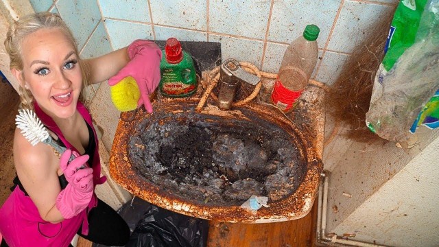 В былые года пригласишь женщину в холостяцкую квартиру — она шуршит, наводит порядок. Сейчас — нос воротит