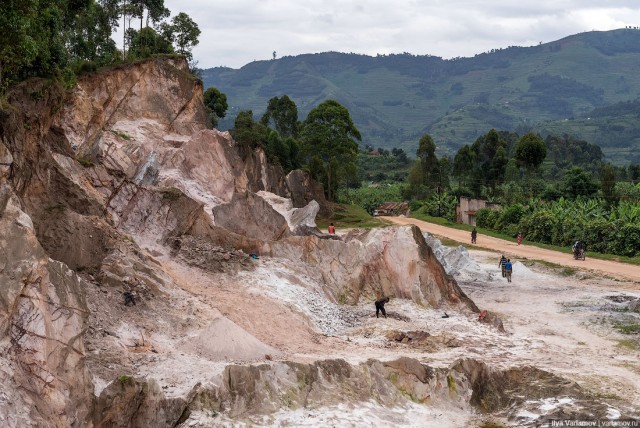 Уганда: самая настоящая Африка с гориллами и носорогами!