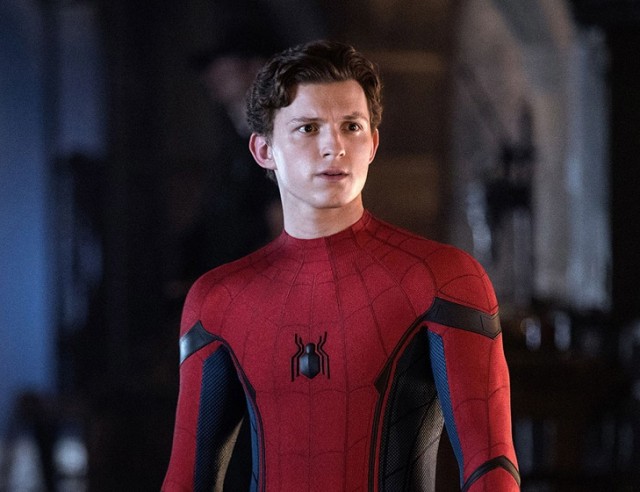 Том Холланд изучает русский язык