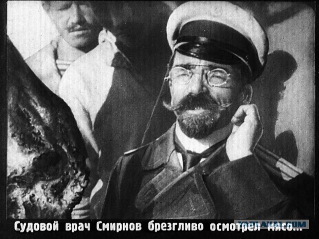 Серию самоубийств на американском авианосце объяснили «невыносимыми» условиями