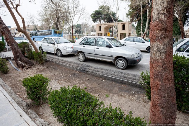 Иранские правила дорожного движения