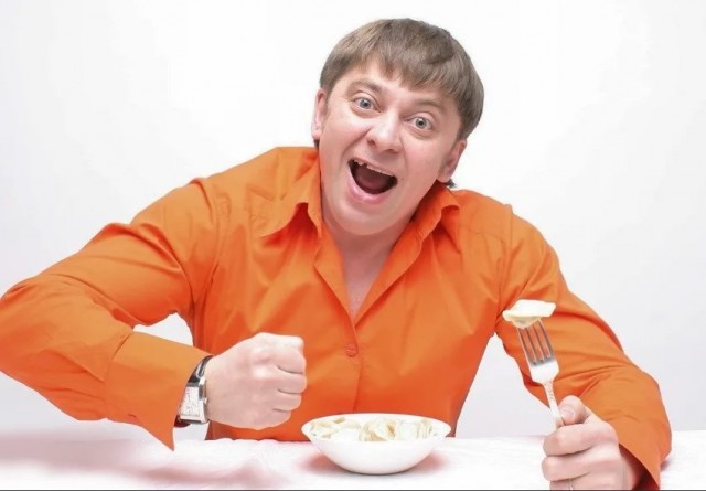 Индиец умер от передозировки пельменями