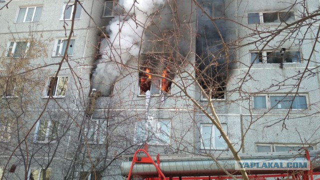 В Мурманске после взрыва газа в жилом доме обрушились три этажа