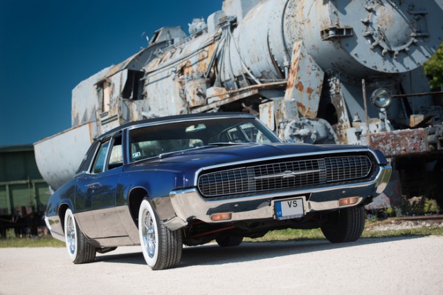 Как я восстанавливал Ford Thunderbird '67