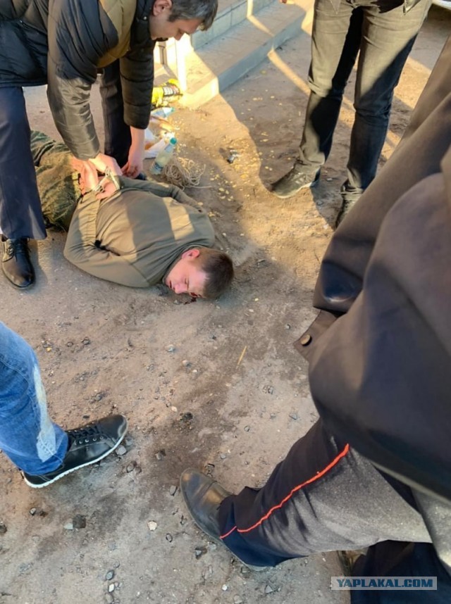 Солдат сбежал с оружием. Воронеж