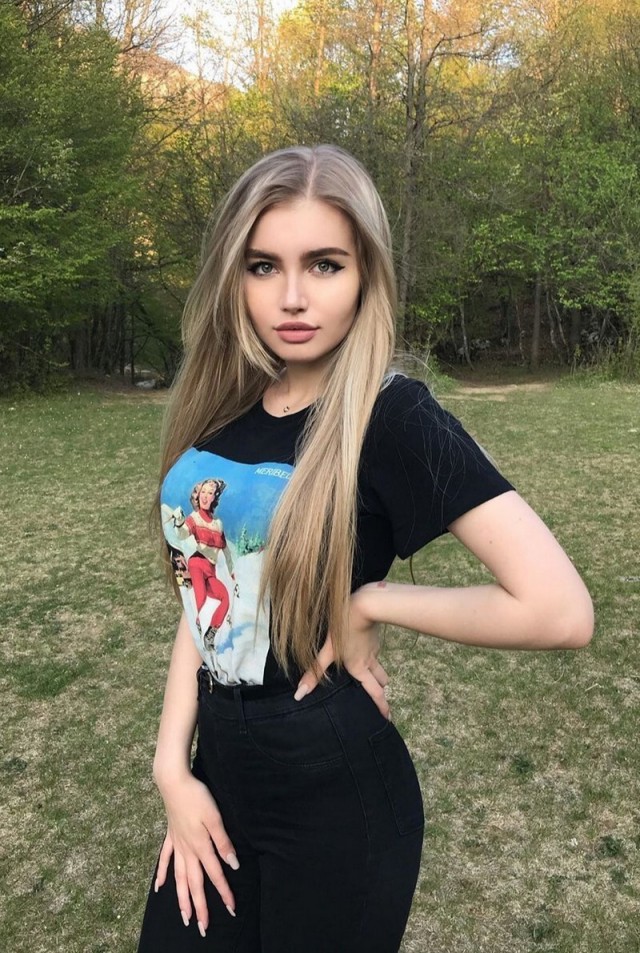 Девушки из Сети к Пятнице.