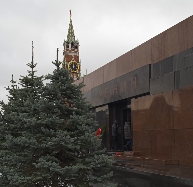 Гордость была, когда в пионерию принимали