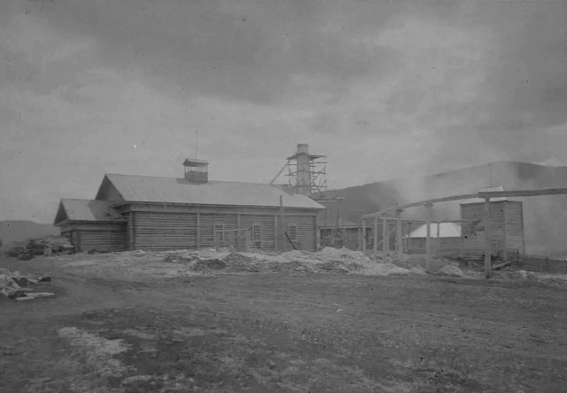 Посёлок Осетрово и Посёлок Усть-Кут в прошлом тысячелетиии