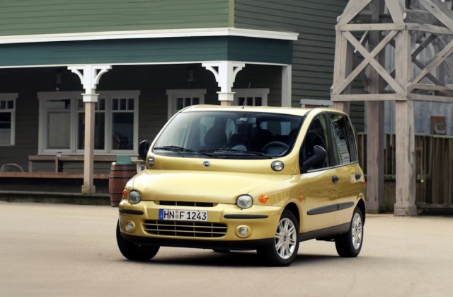 АвтоВАЗ вспомнил, как Lada Rapan удивила всех на Парижском автосалоне