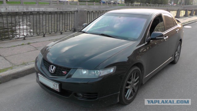 Honda Accord и Toyota Camry в 2018