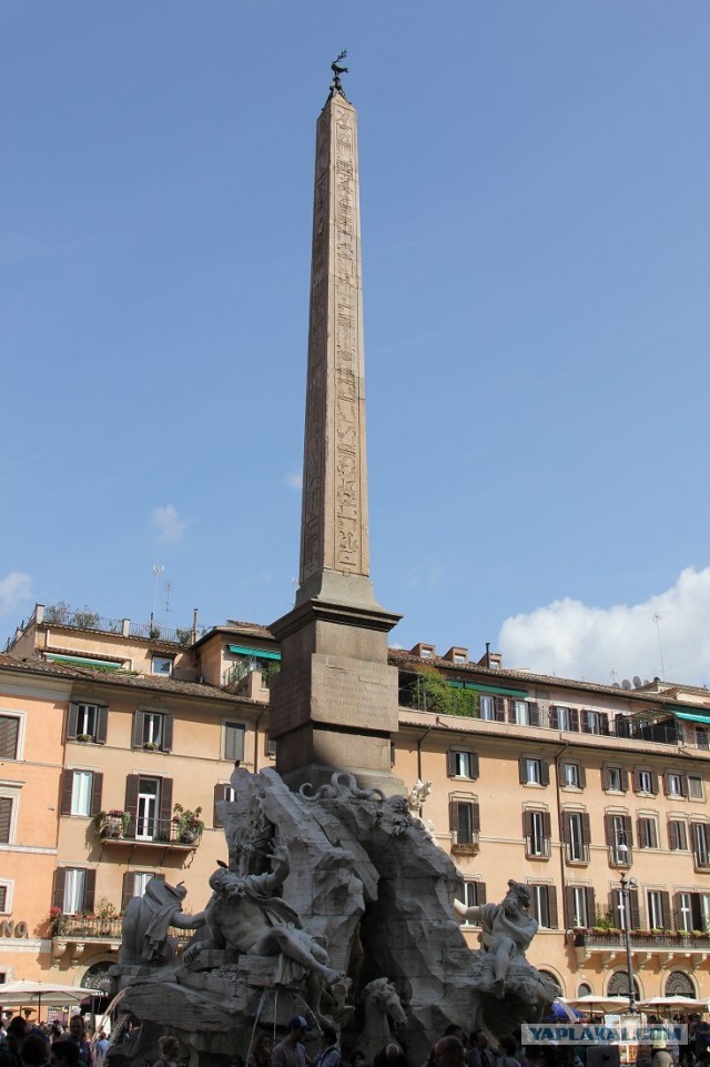 Одни уверены, что Египетские пирамиды построили инопланетяне, другие отрицают. Кто прав?