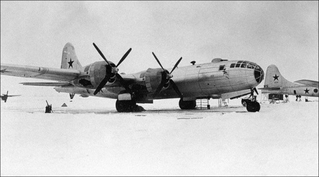 Первый советский стратегический бомбардировщик Ту-4