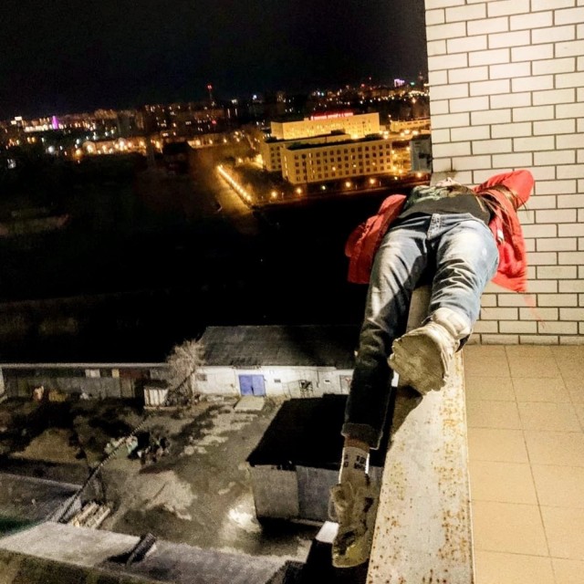 Участница шоу «Пацанки» Юлия Михайлова выпала с 22-го этажа жилого дома