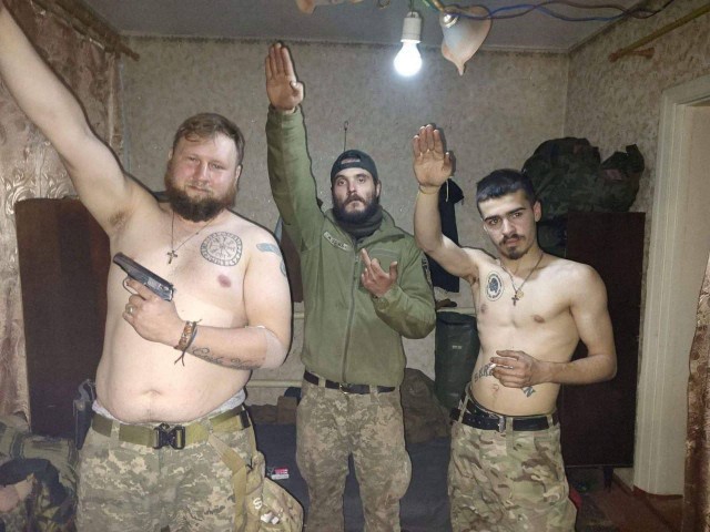 Зеленский согласился вынести вопрос о выводе ВСУ из Донбасса на референдум