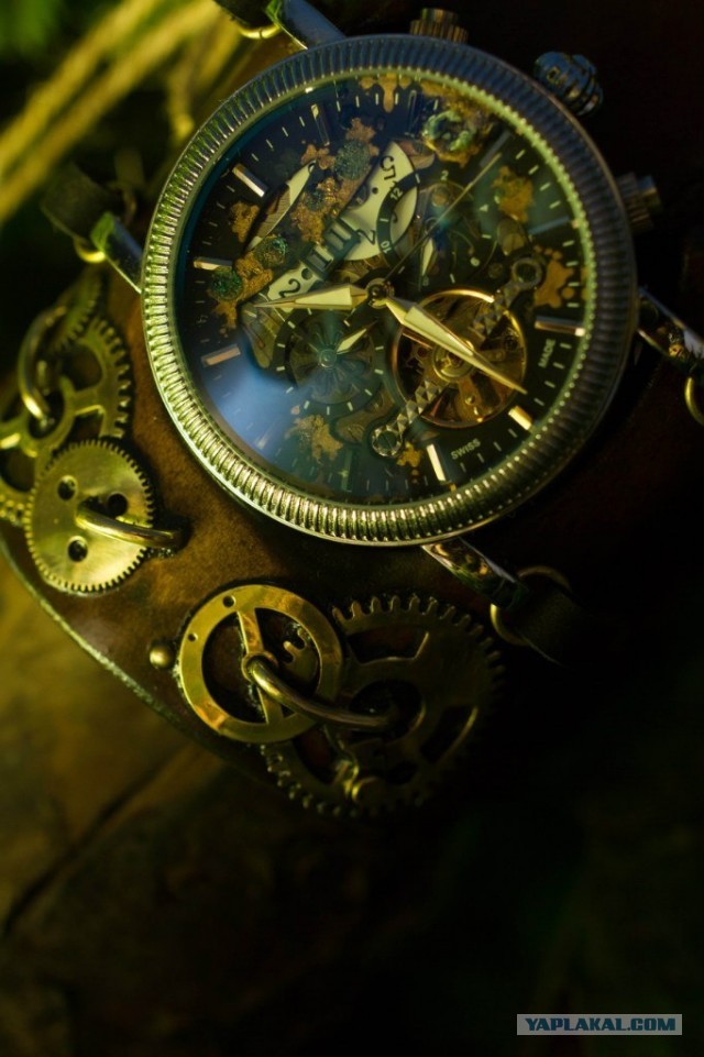 Steampunk'овск часы ручной работы.