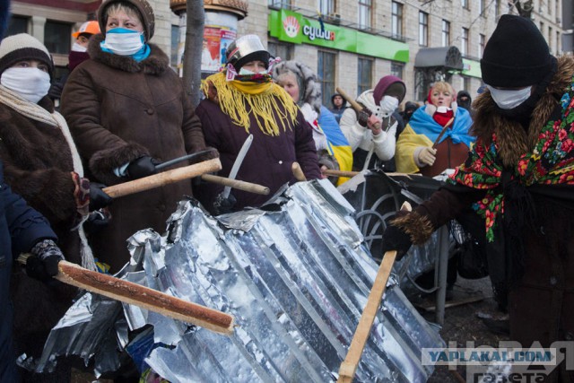 Горящие украинские менты