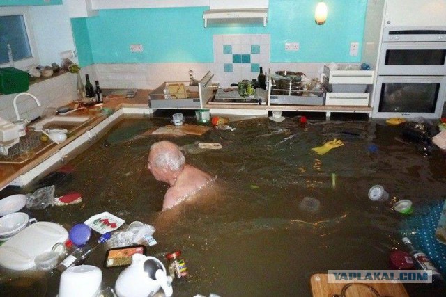Сильнейший потоп в квартире