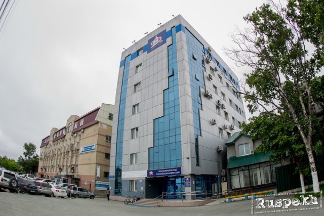 Неоправданно роскошные дворцы Пенсионного фонда в разных городах