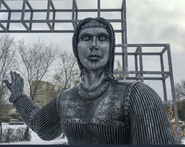 В Нововоронеже открыли новый памятник Аленке