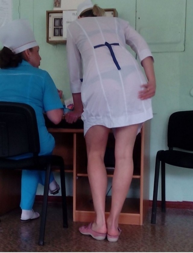 Какая медицинская одежда для женщин Вам больше нравится?