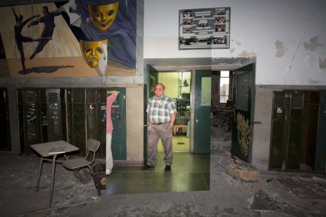 Заброшенные школы Детройта: тогда и сейчас