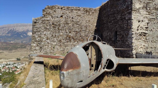 Aлбания в эпоху ХВОРИ всеобщей (2021)