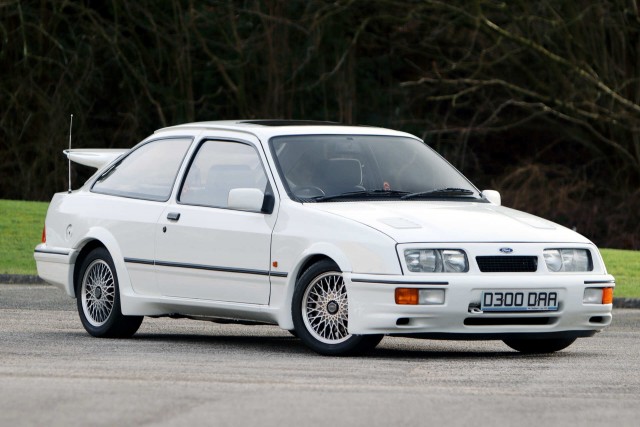 Автомобили аукциона Manor Park Classics. Февраль 2024.