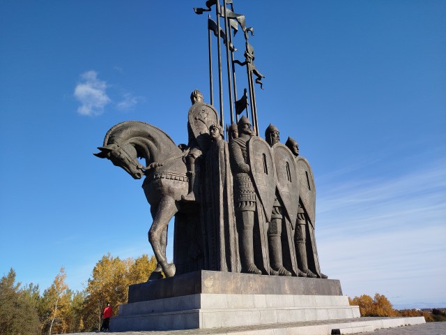 Псков. Памятник Невской дружине.