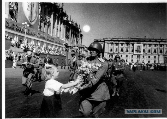 Фотографии второй мировой, многие цветные (фото)