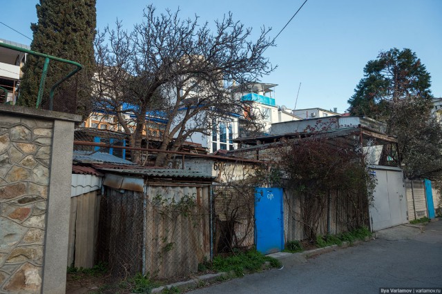 Алушта: курорт-антиутопия