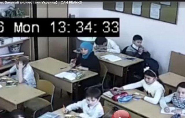 В Крымской школе взломали ip камеру и транслировали песню дед максим