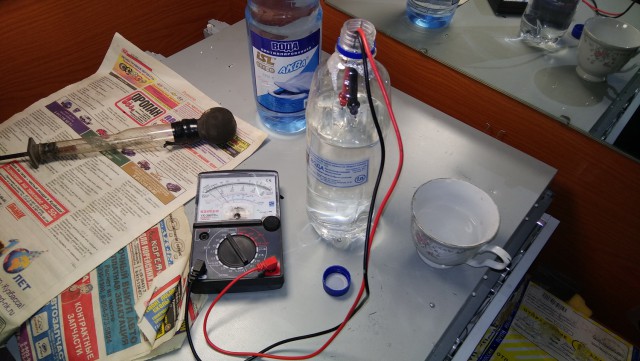 Купил вчера дистиллированной воды...