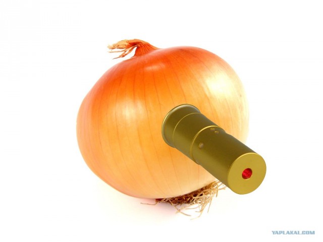 Лук со встроенной лазерной указкой