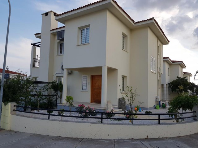 Продается дом на Кипре за 9млн рублей