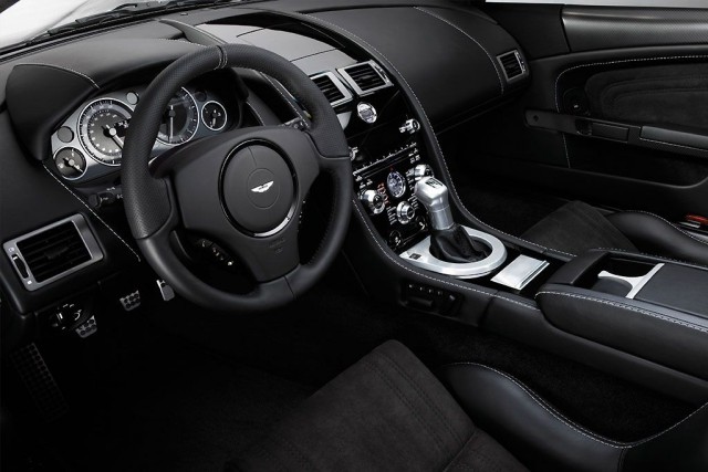 Премьера Aston Martin Dbs