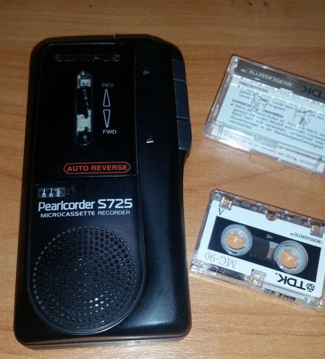 Отдам Panasonic RQ-L11 Mini cassette recorder