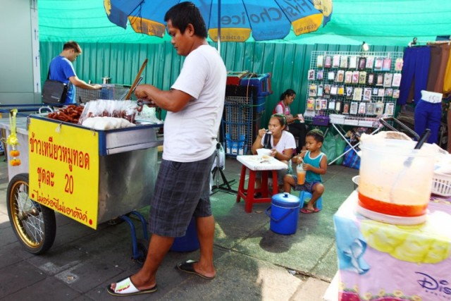 Уличная еда в Бангкоке