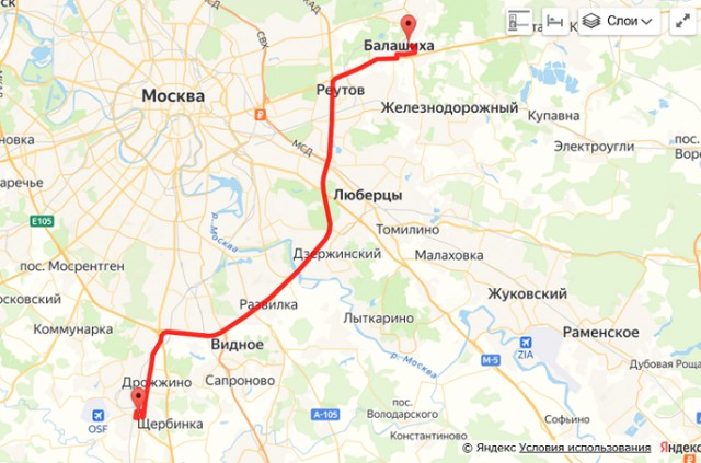 По дороге из Щербинки в Балашиху утонул автомобиль