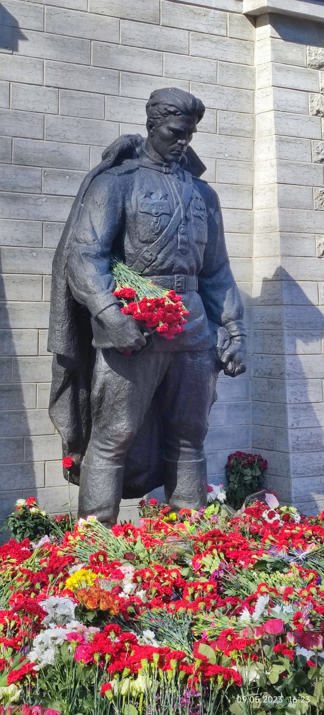 "Бронзовый солдат"