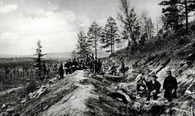 31-го мая 1891 года началось строительство Транссибирской магистрали