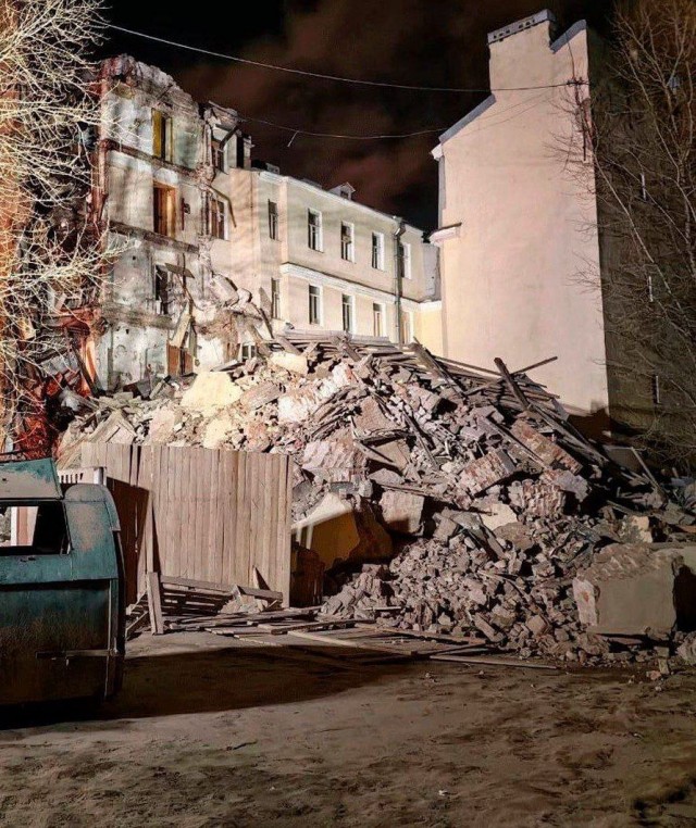 Шестиэтажный дом обрушился в Санкт-Петербурге