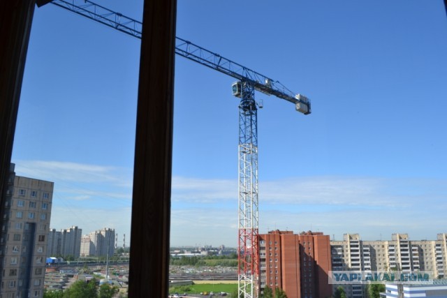 Упал кран. Киров.