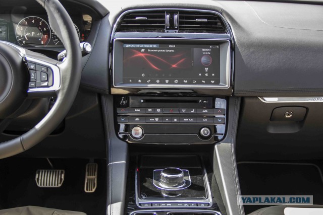 Новый Jaguar F-Pace - "воспоминания из детства" (Обзор)