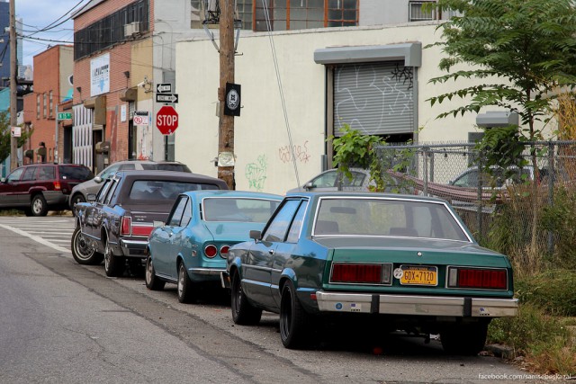 Старые автомобили на улицах Нью-Йорка - 27