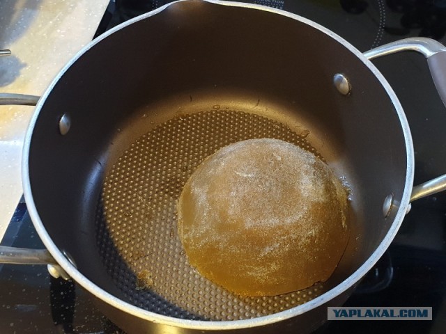 Том Кха Кунг — острый суп на кокосовом молоке с креветками