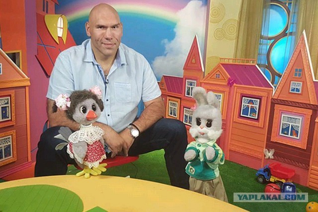 На какую ведущую вы посматриваете, если случайно прошли мимо телека?