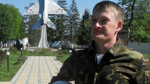 Шойгу на фестивале "Армия России" наградил курсанта, посадившего аварийный самолет