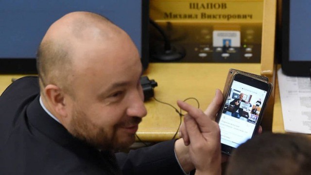 В Госдуме предложили забирать у богатых до половины дохода