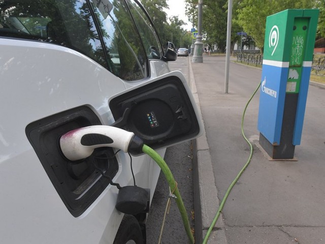 В Швейцарии — самой богатой и дорогой страны для жизни Старого Света — рассматривает возможность запрета электрокаров зимой